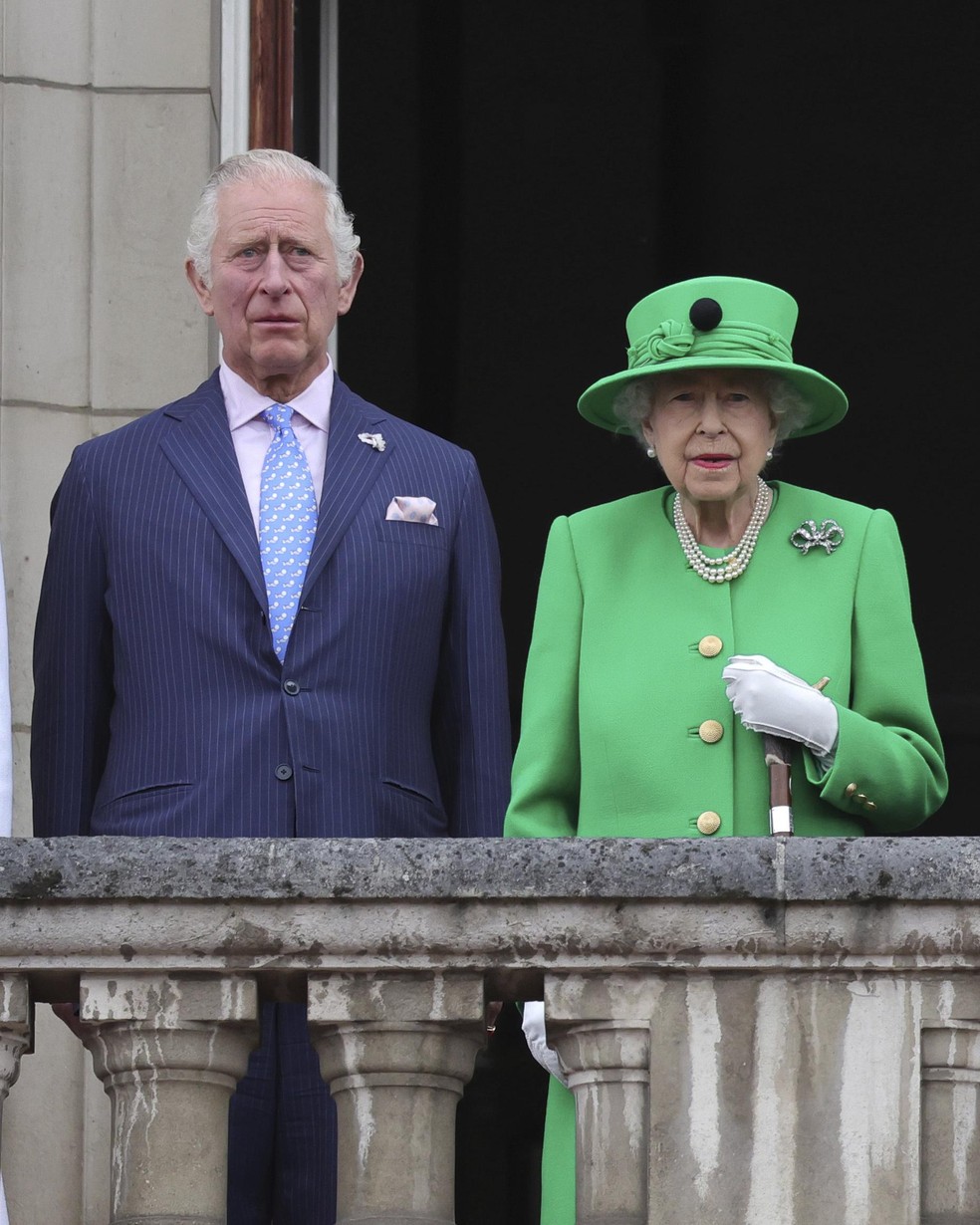 God Save The King Música do Sex Pistols que irritou Elizabeth II ganha versão para Charles III