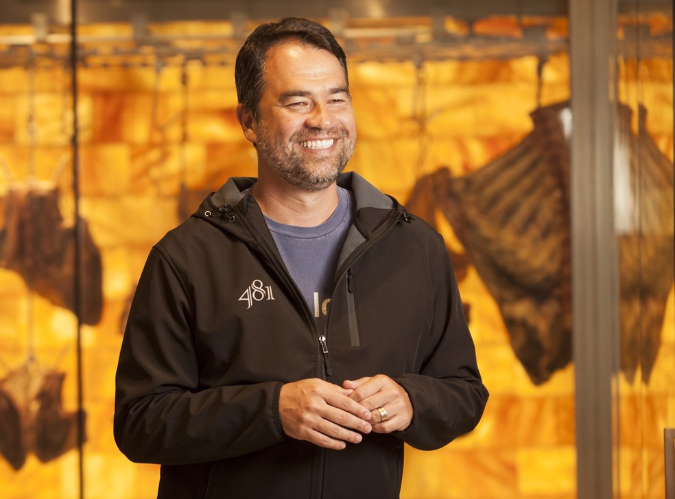 Marcelo Shimbo, da Prime Cater, um dos frigoríficos especializados em fornecer hambúrgueres de alto padrão, elaborados sob medida — Foto: Carol Carquejeiro/Valor