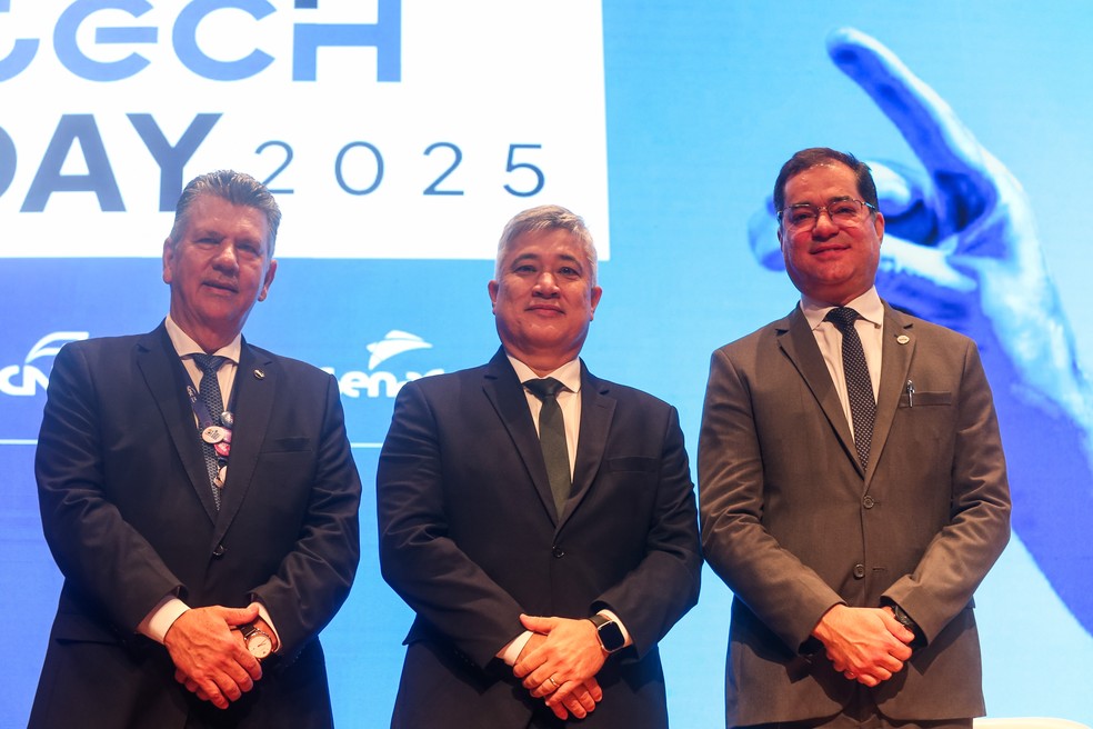 Anfitriões: o diretor-geral do Departamento Nacional do Sesc, Jose Carlos Cirilo; o diretor da CNC, Maurício Ogawa; e o diretor-geral do Departamento Nacional do Senac, Marcus Fernandes na abertura do evento — Foto: Marco Sobral