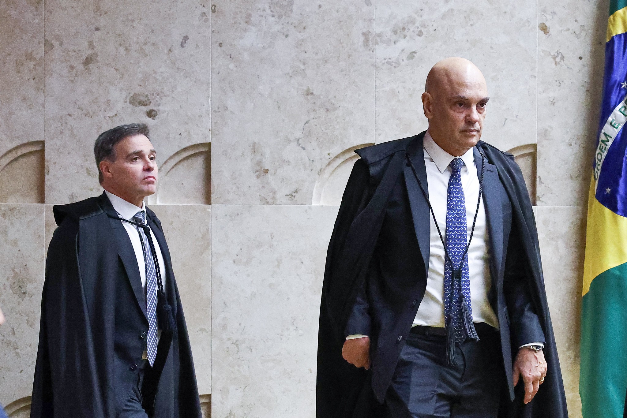 Revelações sobre Vorcaro, Moraes e Mendonça movimentam mais de um milhão de menções nas redes - QTU Questões do Universo