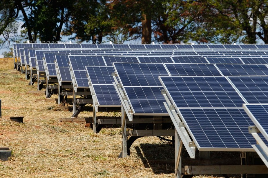 Geração própria de energia solar no Brasil supera potência da maior usina  do mundo - Comex do Brasil