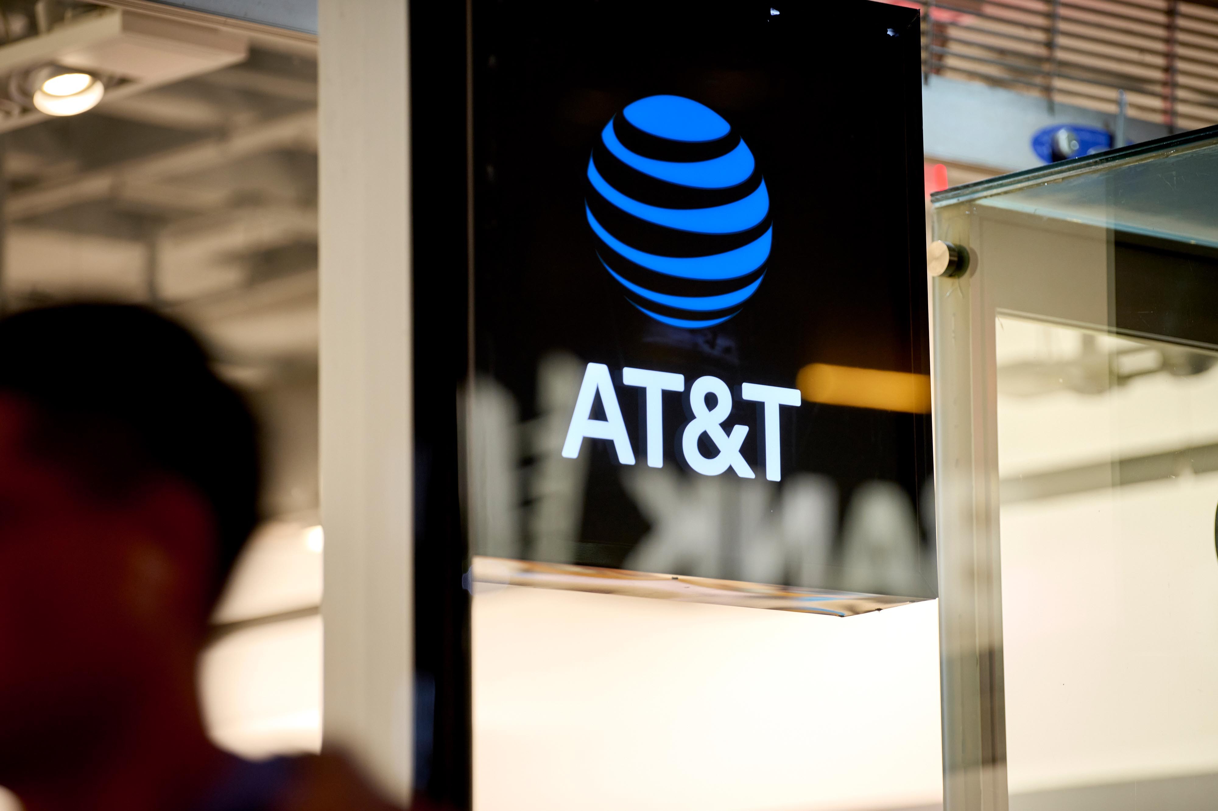AT&T compra licenças de espectro da EchoStar por US$ 23 bilhões