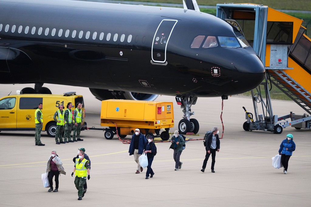 Repatriação dos passageiros do cruzeiro afetado pelo hantavírus seguirá até segunda-feira