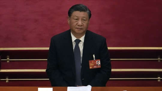 Xi Jinping fala em desenvolvimento econômico com proteção de interesses da China