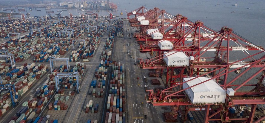 Nansha Port As China's Booming Exports Mean Beijing Can Handle Strong Yuan