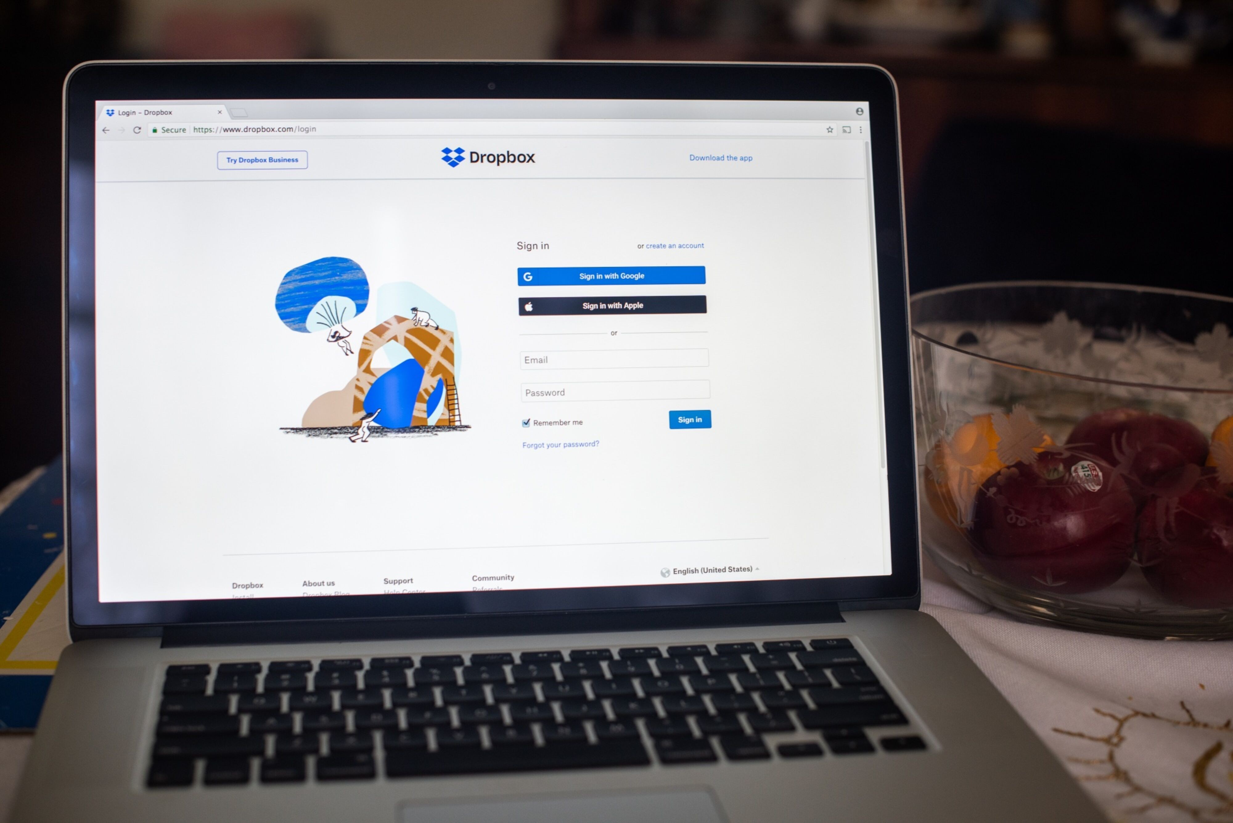 Dropbox sofre violação de segurança que compromete cerca de 5 mil contas - QTU Questões do Universo