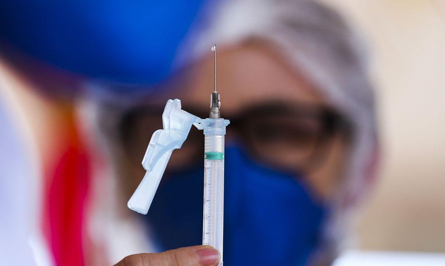 Posso tomar vacina da gripe gripado? Entenda, Brasil