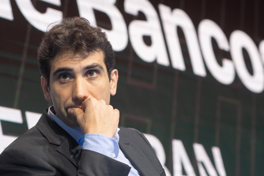 AGU pede à PF e à CVM apuração sobre desinformação envolvendo o BC em