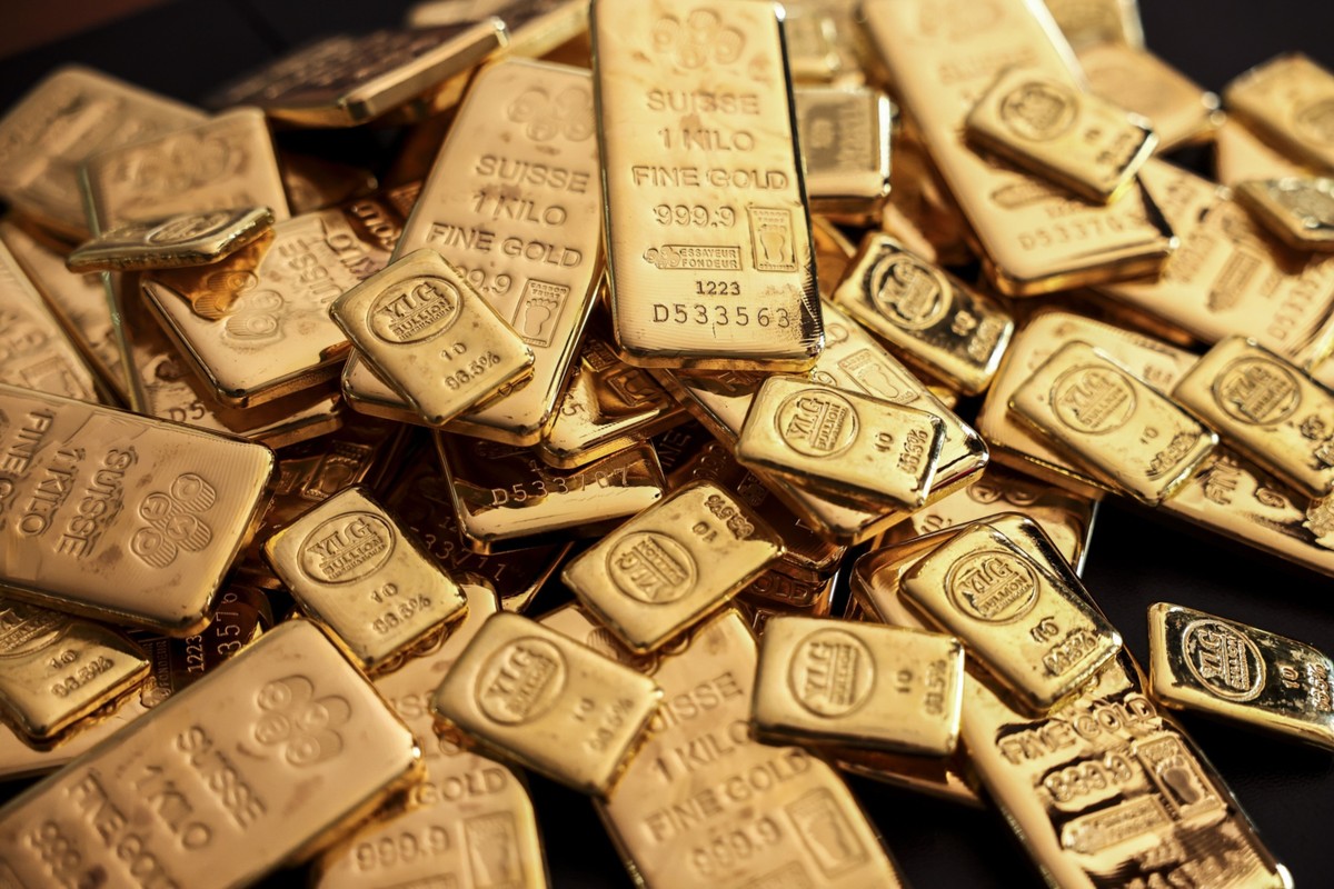 Ouro cai em meio a pausa na demanda chinesa e aumento do apetite por ativos de risco