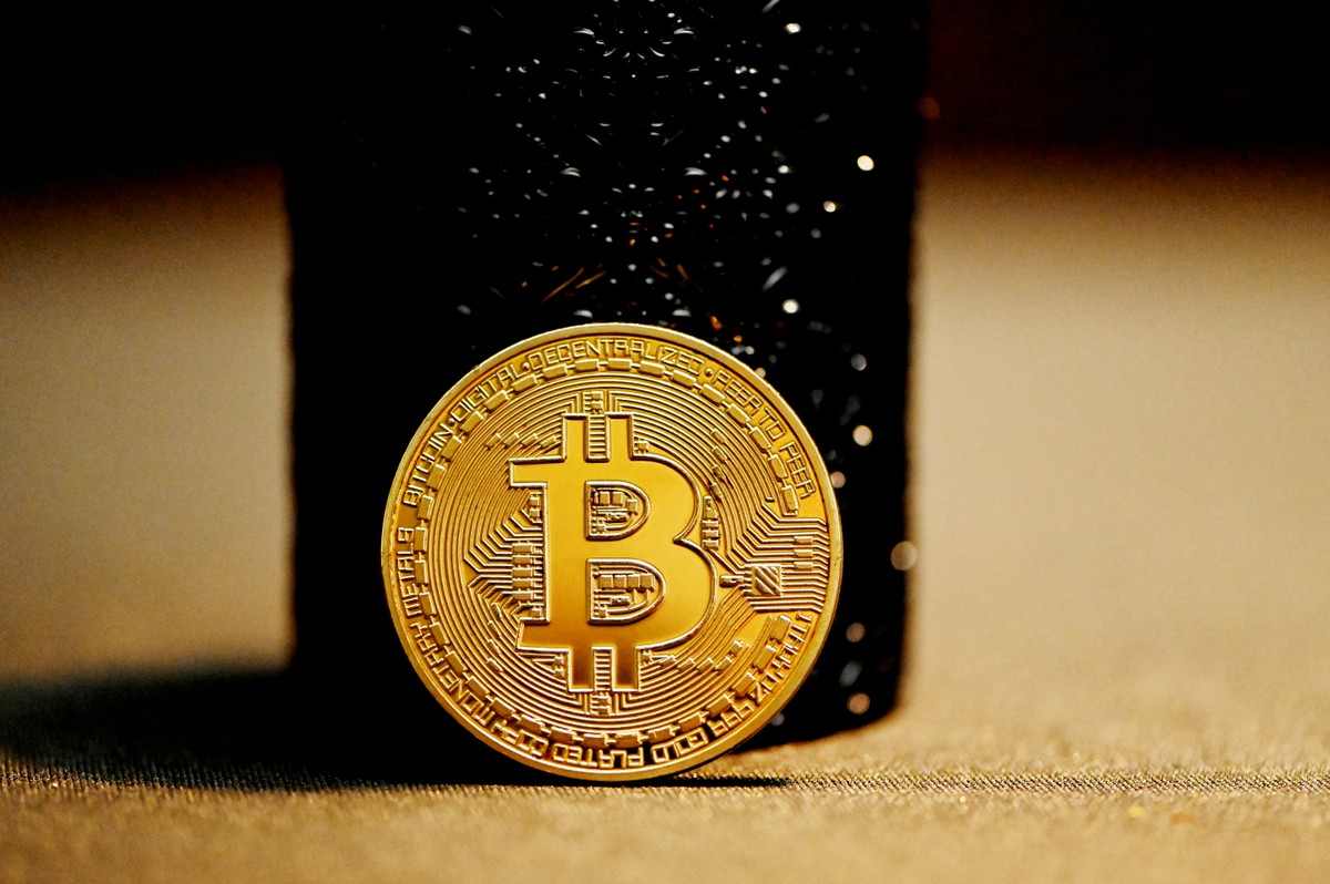 Bitcoin sobe após Trump adiar tarifas contra a UE