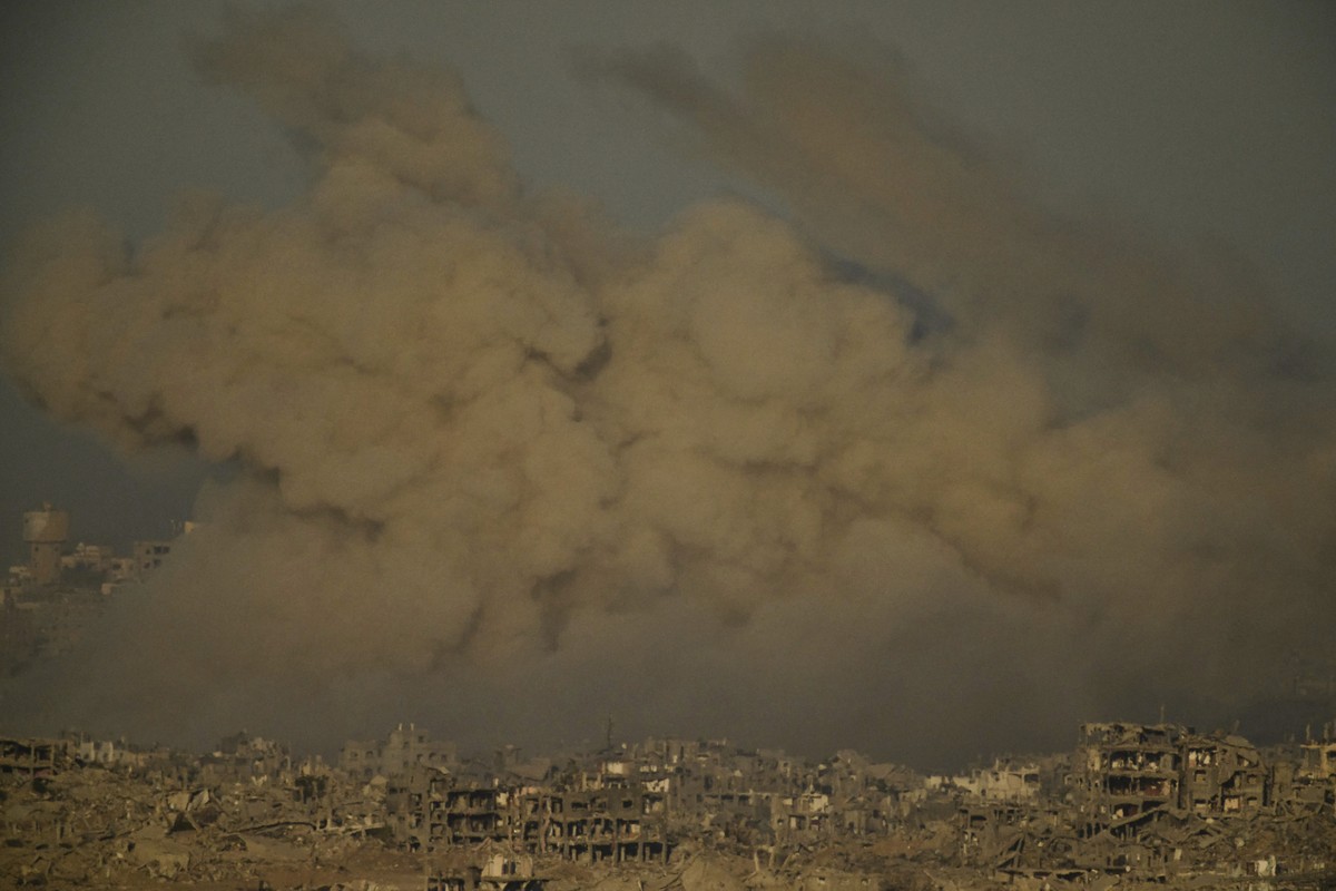 Israel dá andamento a ataque à Cidade de Gaza; mais de 30 palestinos morrem