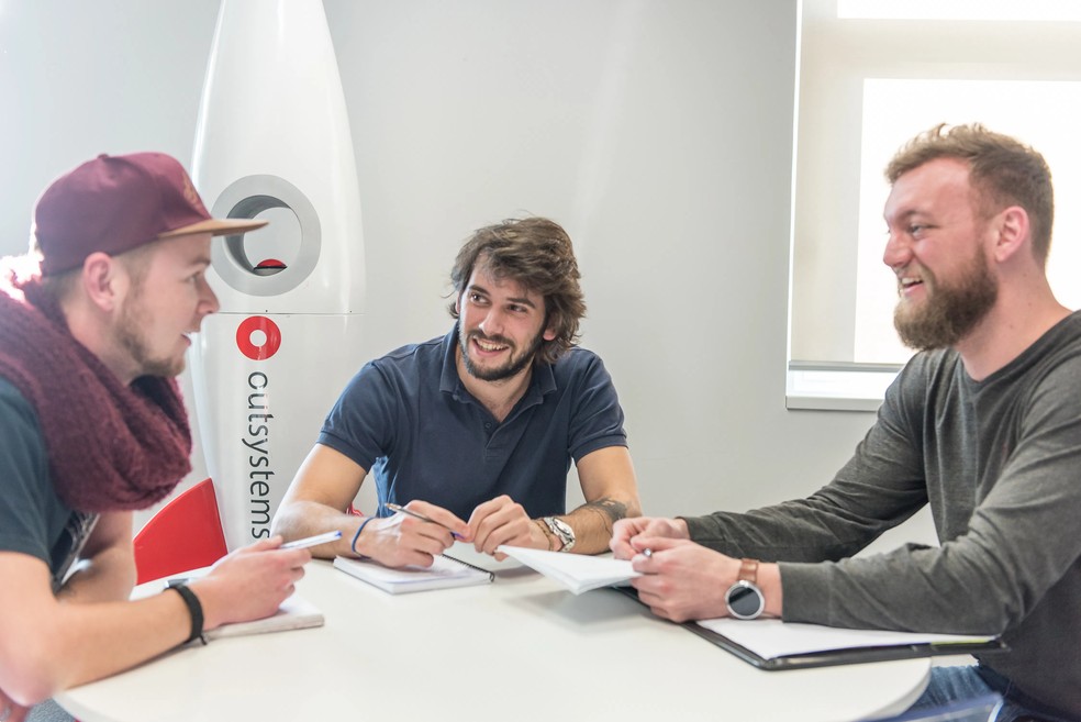 Mentor permite que os desenvolvedores comecem mais cedo na produção das aplicações  — Foto: Divulgação/OutSystems