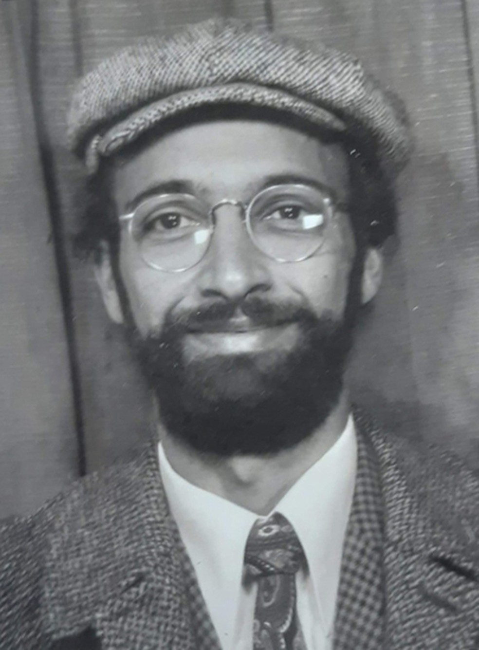 Na juventude. Ele cresceu cercado de idosos — Foto: Acervo pessoal