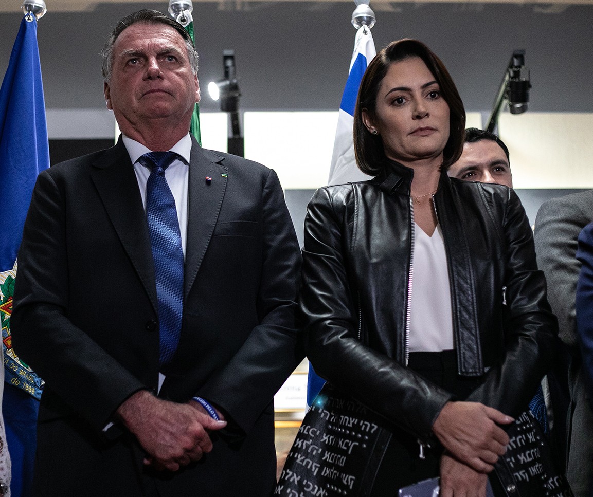 Clã Bolsonaro desloca eixo para o Congresso - Foto
