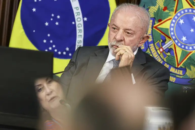 Lula diz que governo vai encaminhar dados sobre desmatamento