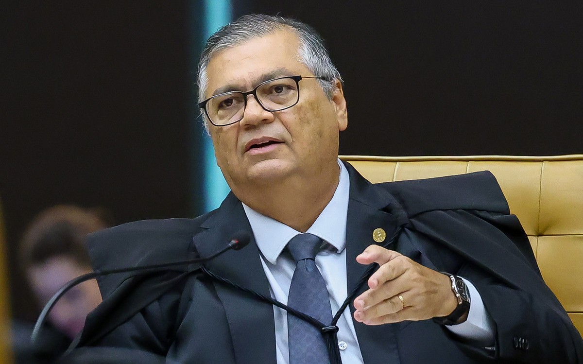 Dino fratura o pé e não vai ao Fórum Jurídico de Lisboa | Política