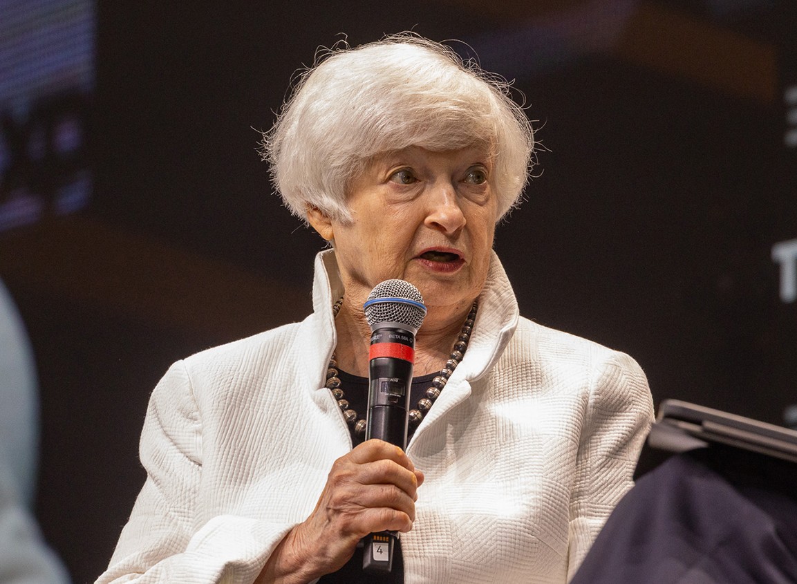 Janet Yellen mostra pessimismo em relação à economia dos EUA - QTU Questões do Universo