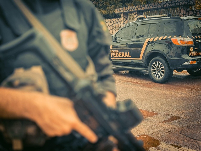 PF deflagra a Operação Linha Fantasma contra o golpe bancário da central telefônica