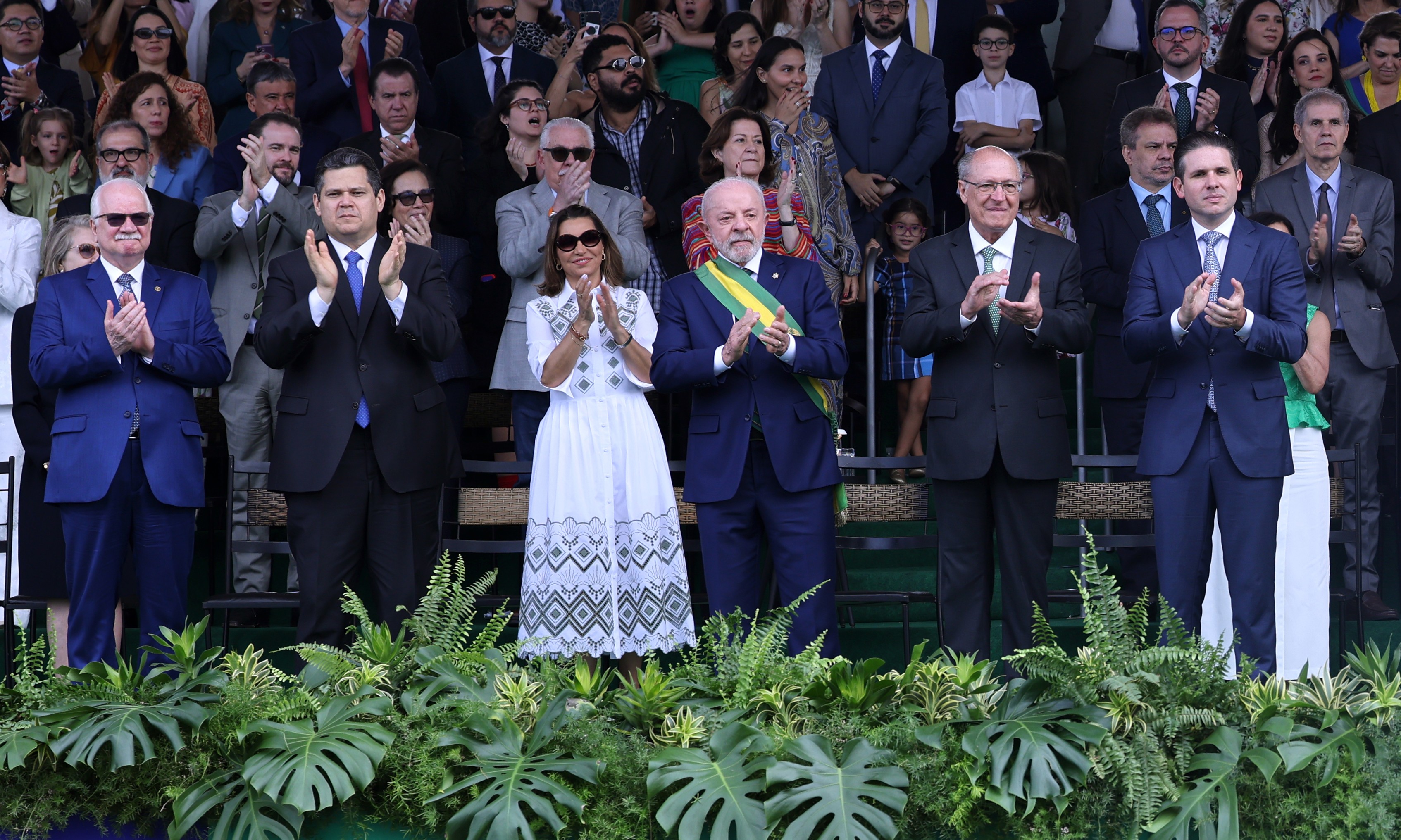 Lula junta chefes dos três Poderes em ato em Brasília
