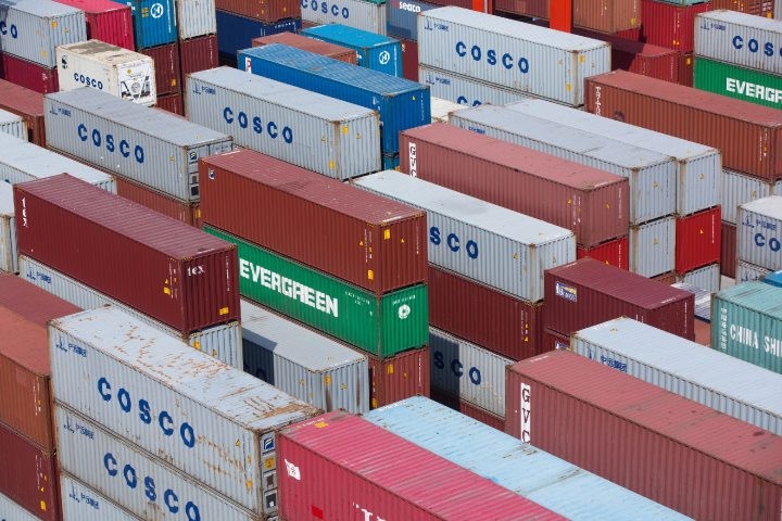 Em meio às tensões comerciais, EUA e China começam a cobrar taxas portuárias retaliatórias