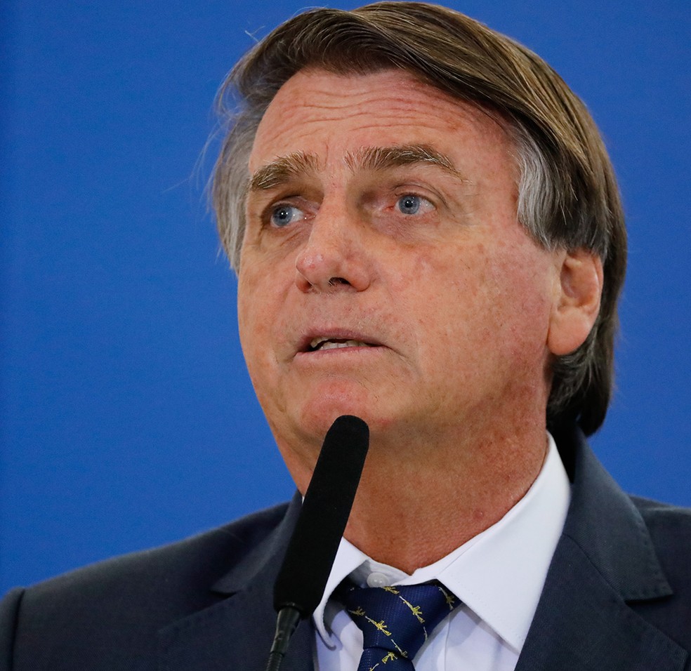 Bolsonaro: “Dá para deixar rolar numa boa, ninguém vai sofrer nada com isso e a economia vai continuar numa boa?” — Foto: Isac Nóbrega/PR