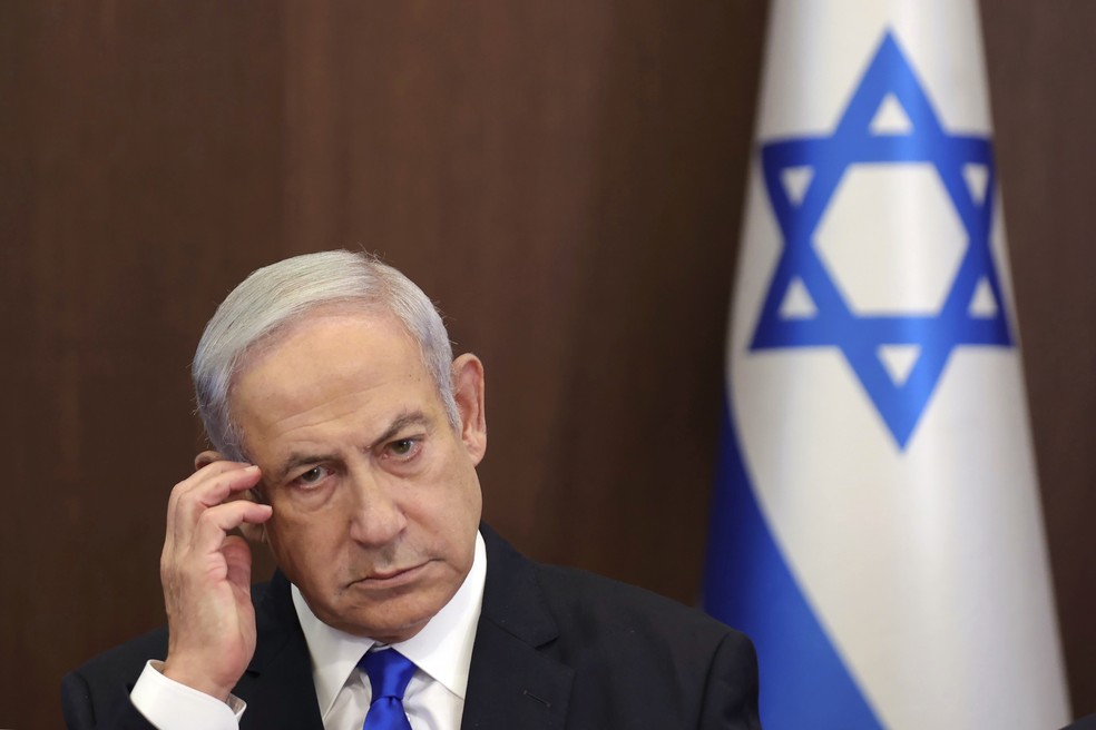 Mais da metade dos israelenses crê que motivações políticas de Netanyahu  estão estendendo a guerra, diz pesquisa | Mundo | Valor Econômico