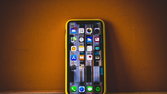 Apple tira celulares de linha após lançamento de iPhone 15