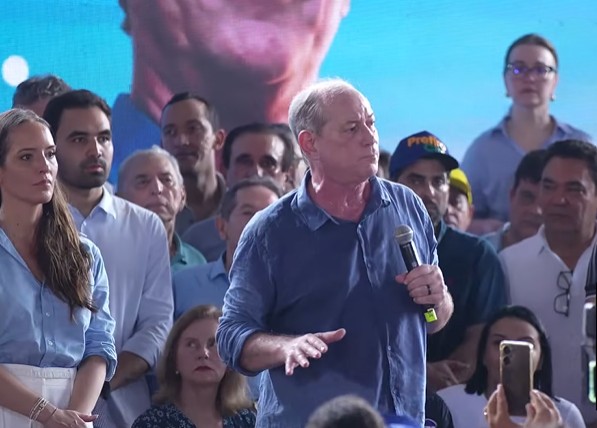Ciro Gomes confirma pré-candidatura ao governo do Ceará com ataques a rivais e elogios a bolsonaristas