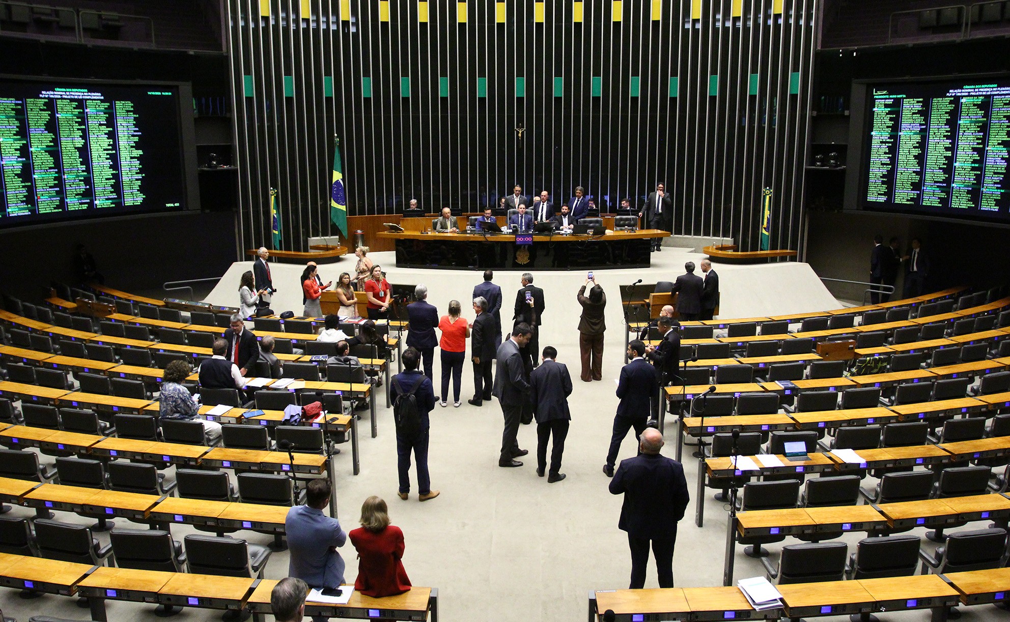 Por 461 a 4, Câmara aprova projeto de lei que perdoa dívida do MEI e aumenta limite de faturamento