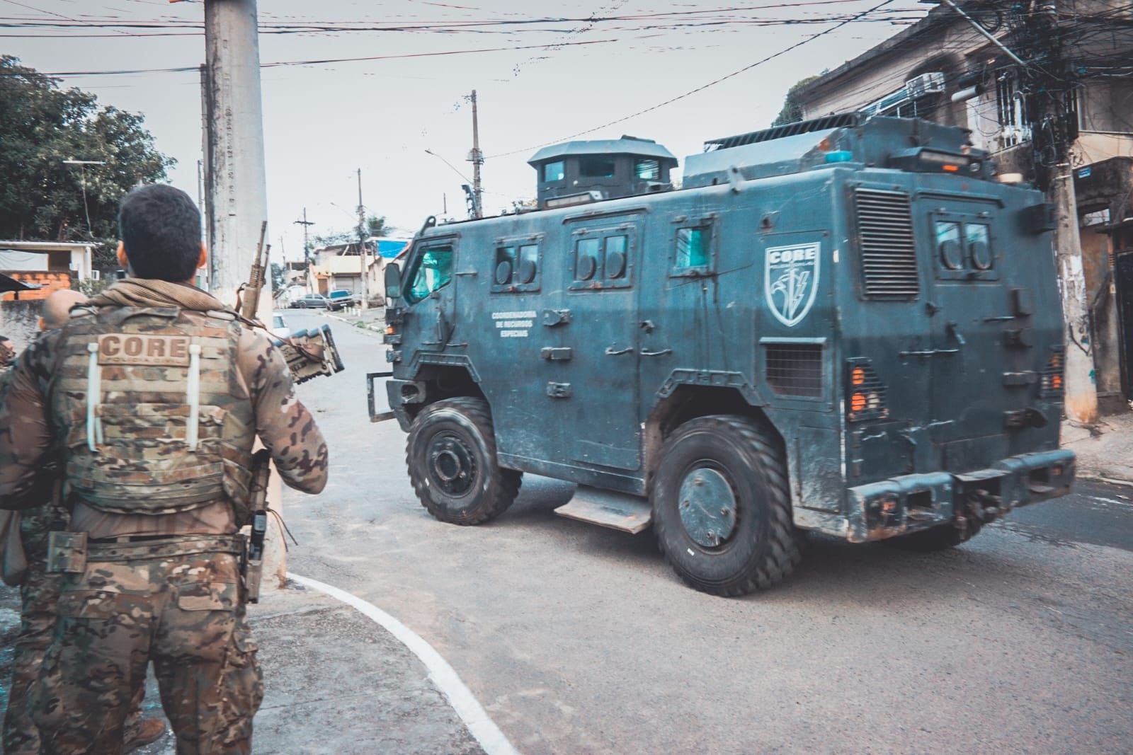 Polícia Civil deflagra operação contra rede de apostas online ligada ao PCC e lavagem de dinheiro
