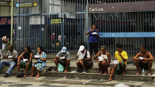 Parcela de população que passa fome na cidade do Rio é o dobro da média brasileira, mostra estudo 
