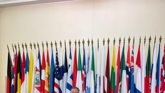 Mauro Vieira em Paris: conversas na OCDE e prioridade na OMC 