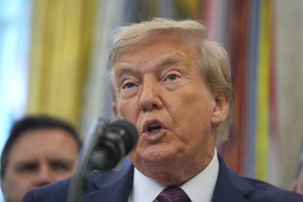 Trump pede que UE imponha tarifas de 100% sobre China e Índia para pressionar Putin