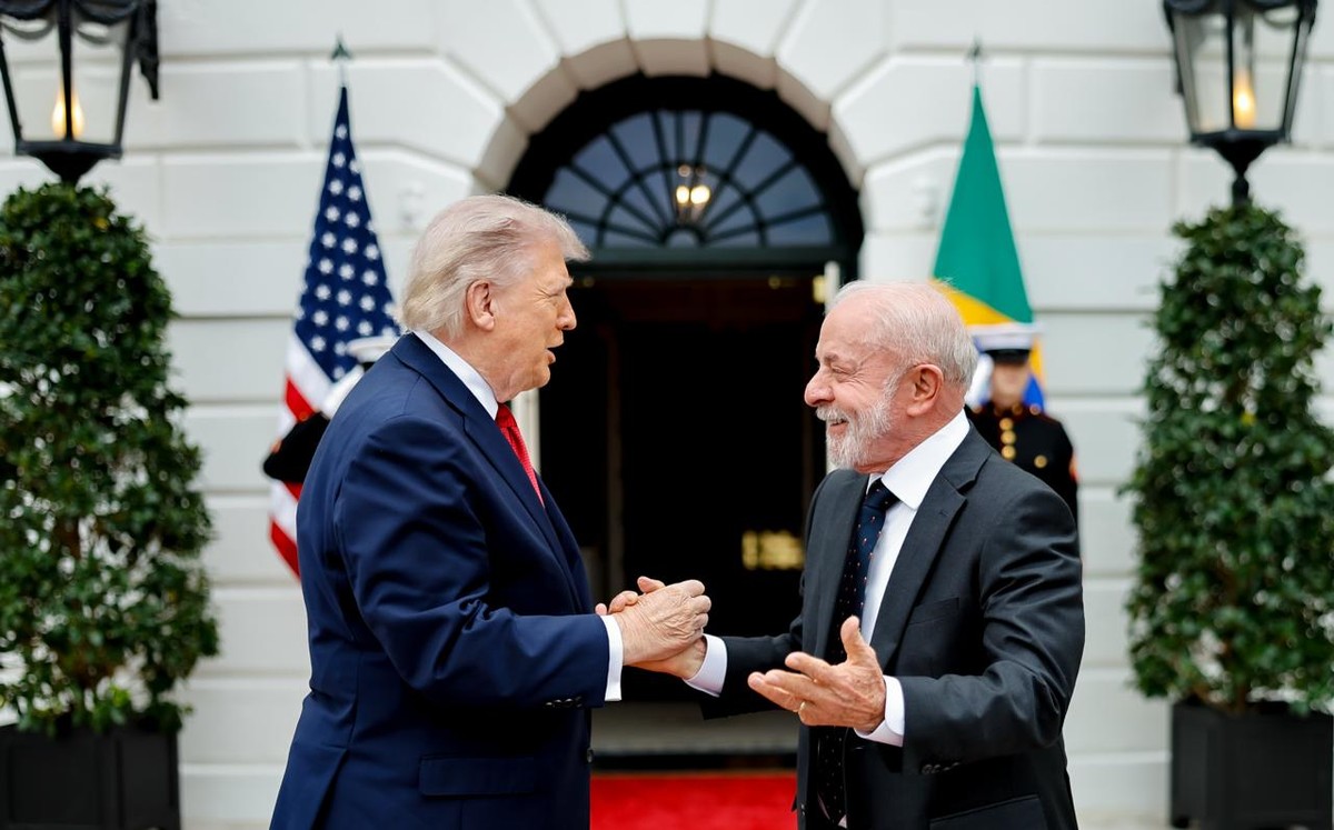 Análise: Tarifaço indica que objetivos de Trump vão além de interferir em política do Brasil