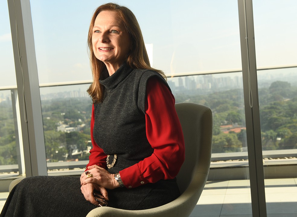 Ana Paula Vescovi, do Santander, projeta dólar a R$ 5,60 no fim deste ano, ao esperar que valorização do real perca força com os riscos domésticos — Foto: Ana Paula Paiva/Valor