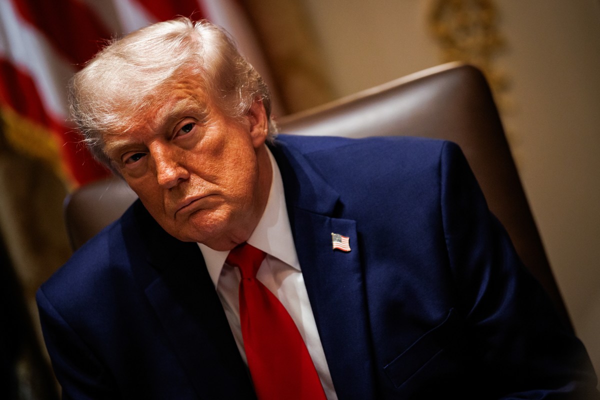 Trump Pressiona o Fed a Reduzir Juros e Critica Diretores