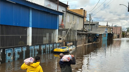 Debaixo d’água e à deriva, zona norte de Porto Alegre reclama de descaso há quase um mês