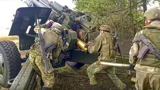 Rússia ataca o nordeste da Ucrânia e abre nova frente de batalha 