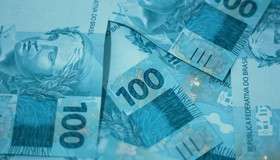 Setor público consolidado tem déficit primário de R$ 5,5 bi em setembro, informa BC   