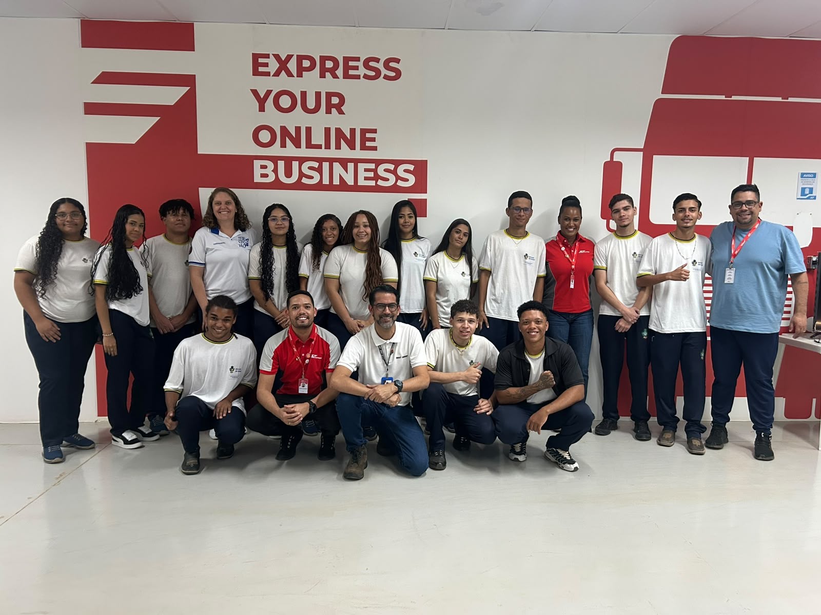 J&T Express lança projeto para desenvolver jovens talentos - QTU Questões do Universo