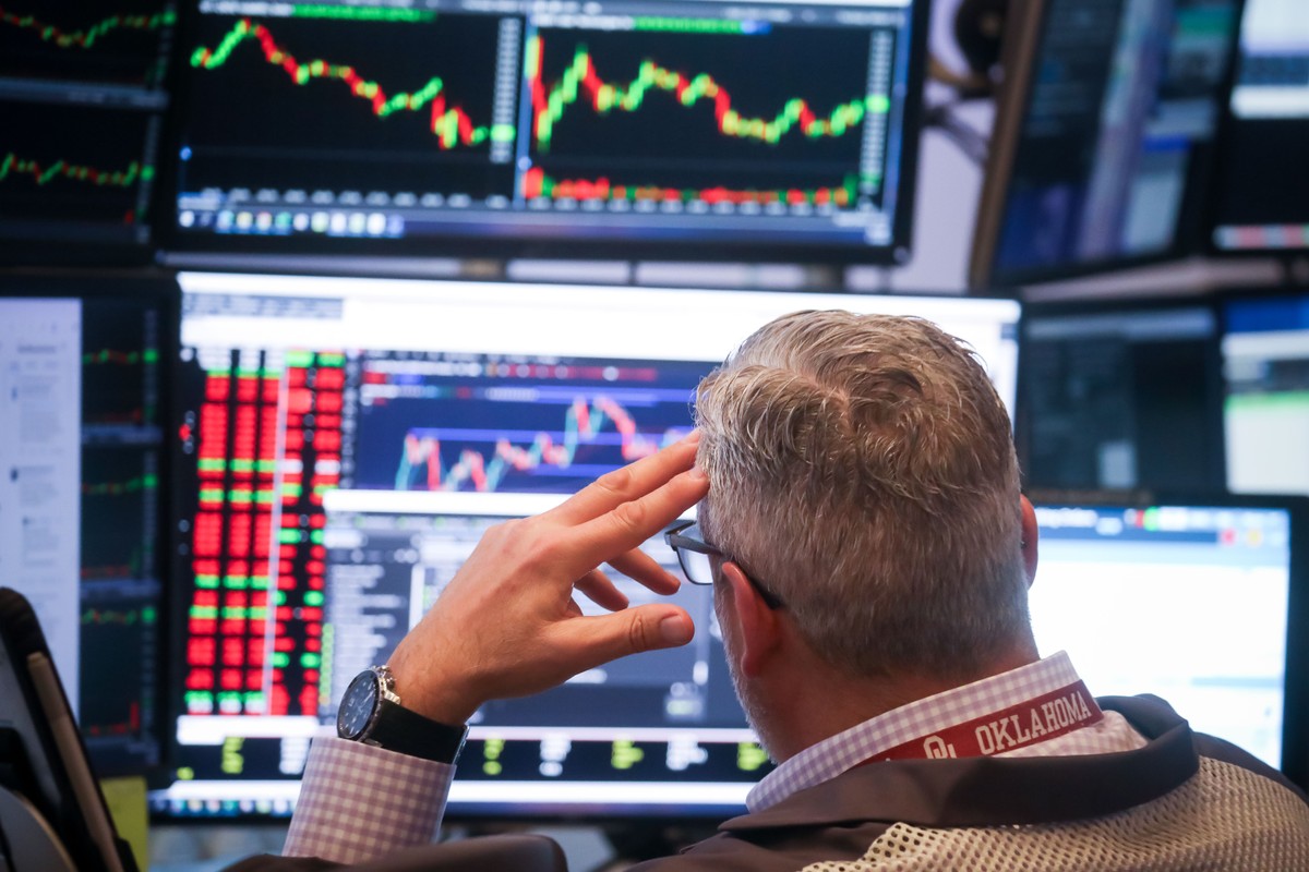 Bolsas de NY ficam estáveis com cenário geopolítico e monetário no radar