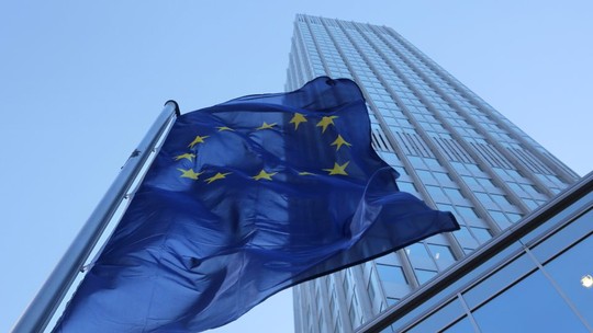 PMI composto da zona do euro cai para 52,8 em maio, na leitura final 