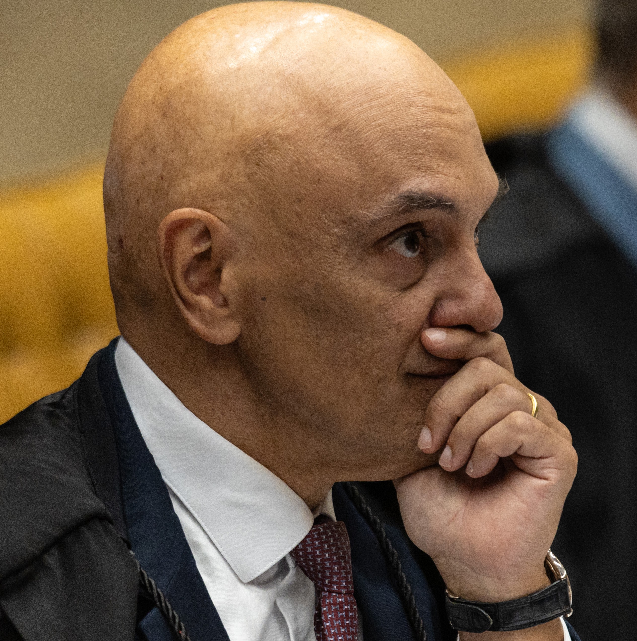 Oposição defende reação a decisão de Moraes sobre dosimetria