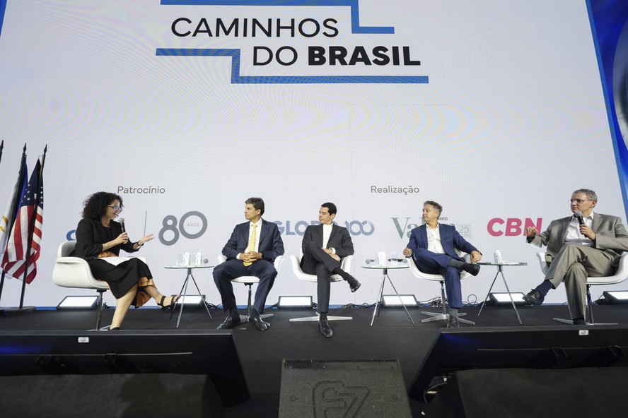 Caminhos do Brasil traa rotas de crescimento | CNC | Valor Econmico