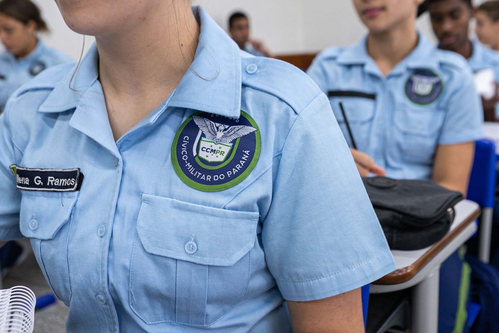 Estudantes em escola cívico-militar no Paraná