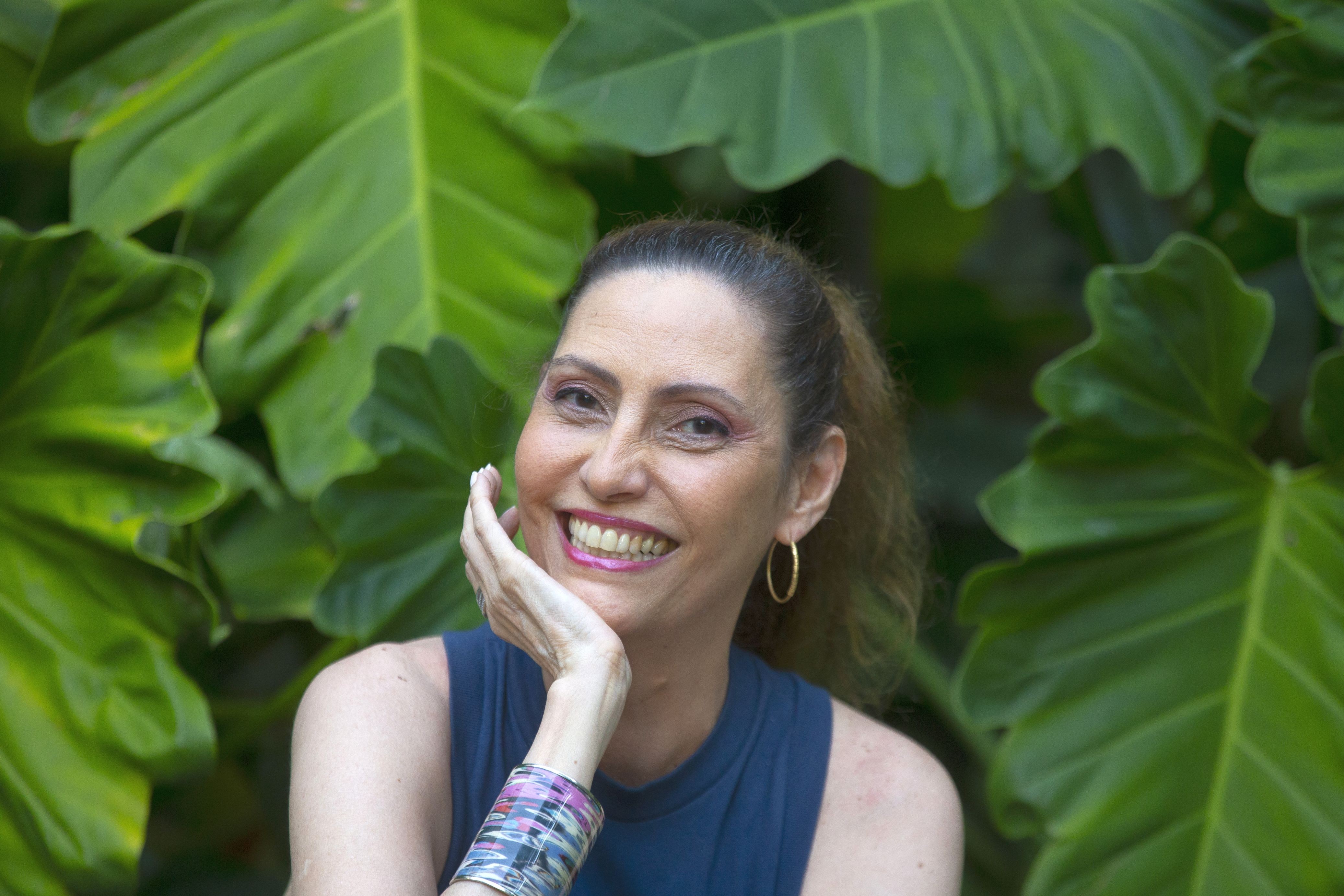 ‘Cada povo tem a sua catarse, e a do brasileiro é a vingança’, diz a autora de ‘Quem ama cuida’