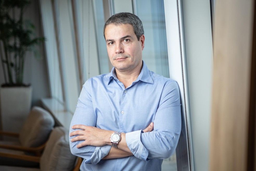 Júlio Fernandes, da XP Asset, adota na carteira apostas na alta dos juros nominais e dos juros reais no Brasil — Foto: Gabriel Reis/Valor