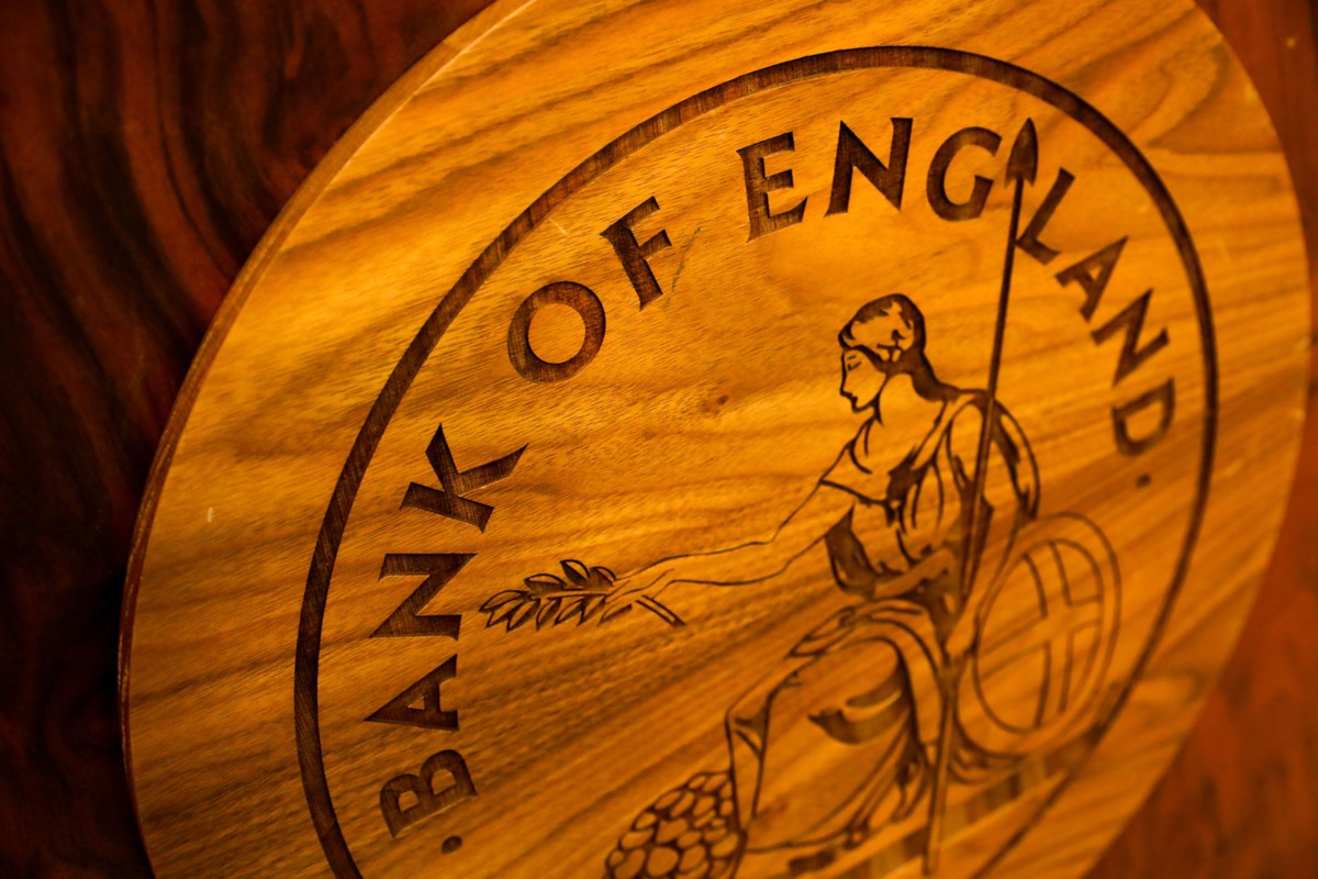 Banco da Inglaterra pode reduzir taxa de juros em 2024, prevê Alan Taylor