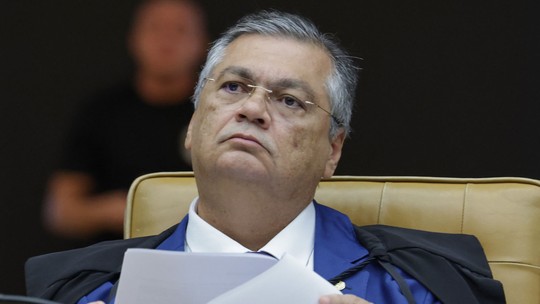 Após Fachin defender fim do inquérito das fake news, Dino critica promessas ‘para receber aplausos’