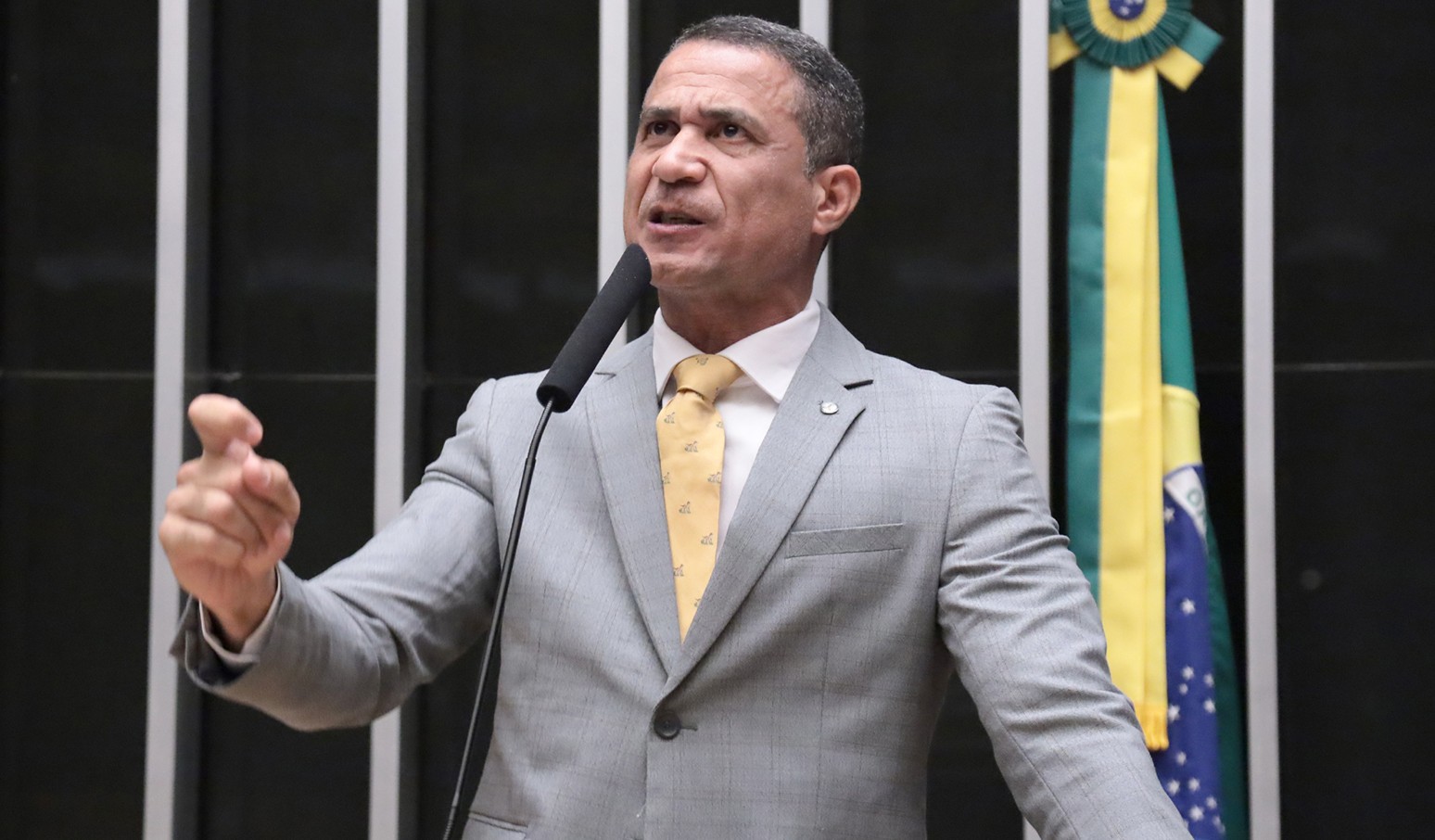 CCJ analisa PEC que reduz maioridade penal